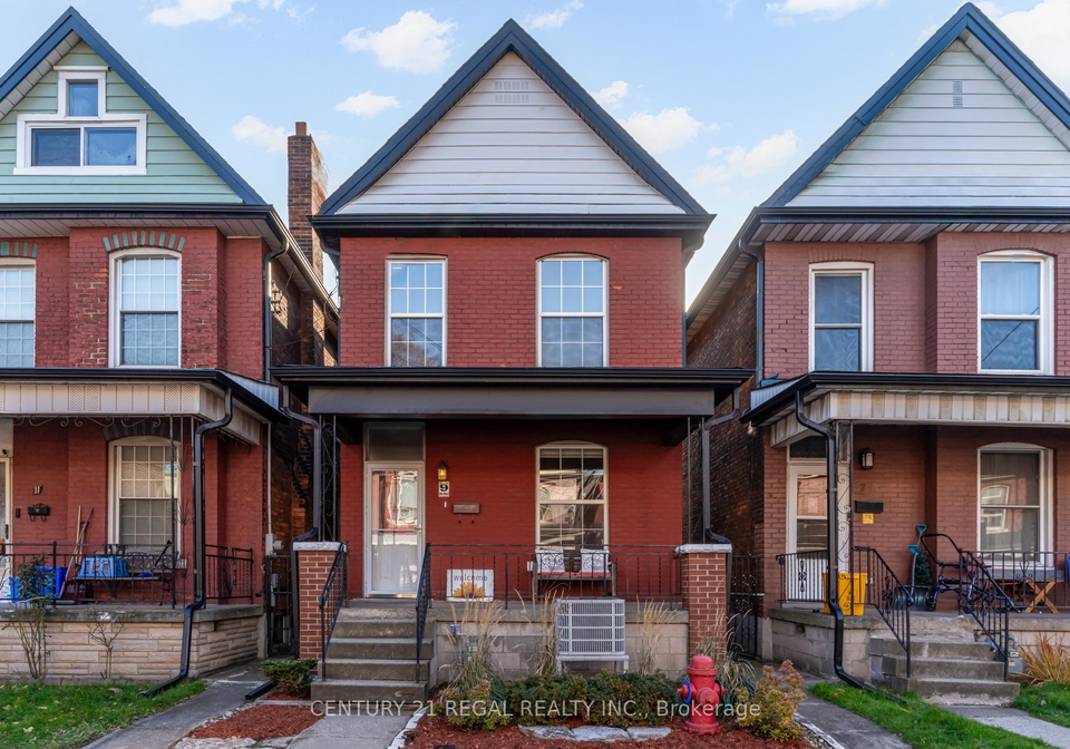 9-mcneil-street-hamilton-ontario-x12856312