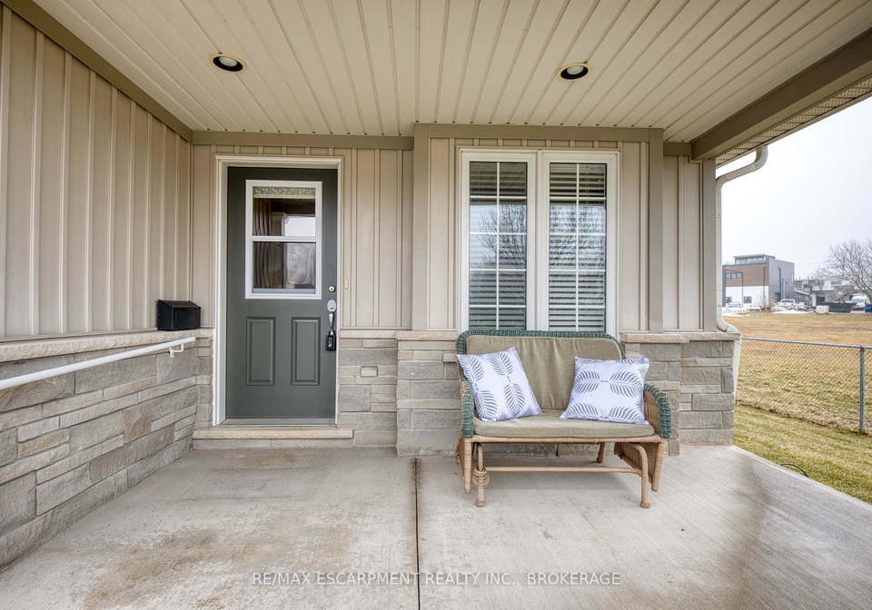 1-sunnydale-court-west-lincoln-ontario-x12856750