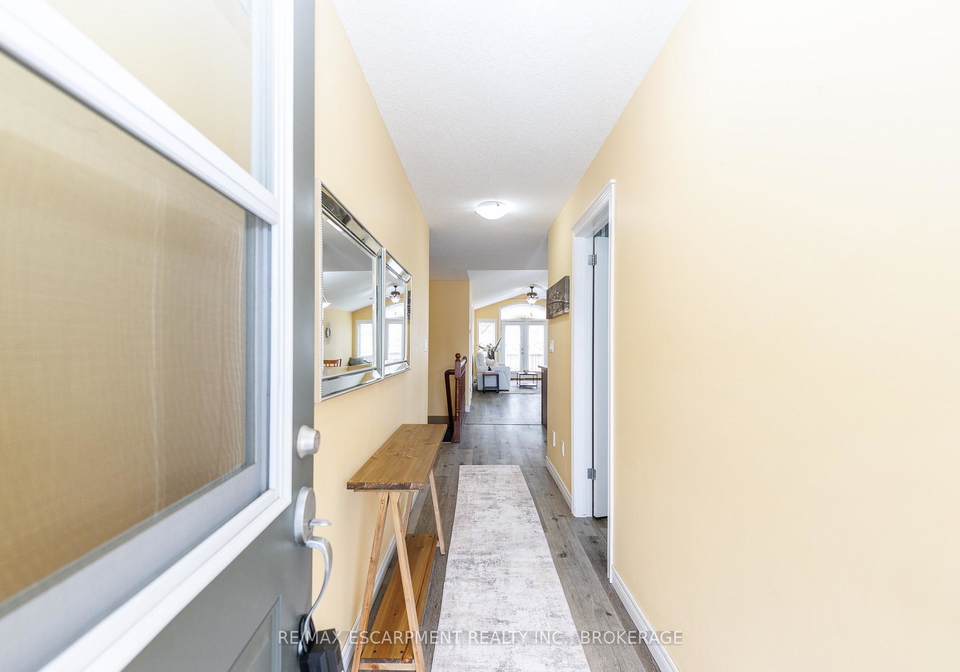 1-sunnydale-court-west-lincoln-ontario-x12856750