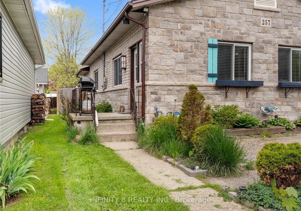 257-ridge-road-s-s-fort-erie-ontario-x12856986
