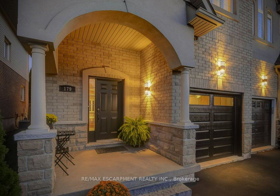179-chudleigh-street-hamilton-ontario-x12857040