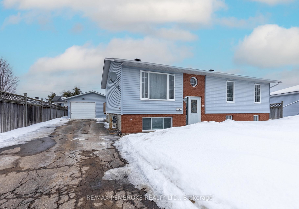 11-craig-place-petawawa-ontario-x12857808