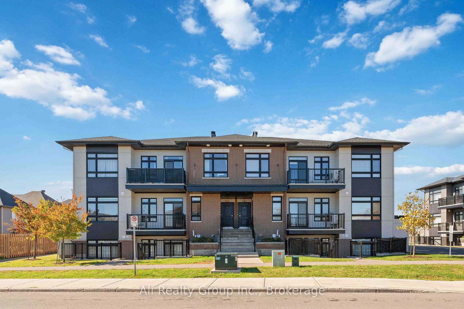 147-fairweather-street-ottawa-ontario-x12858340