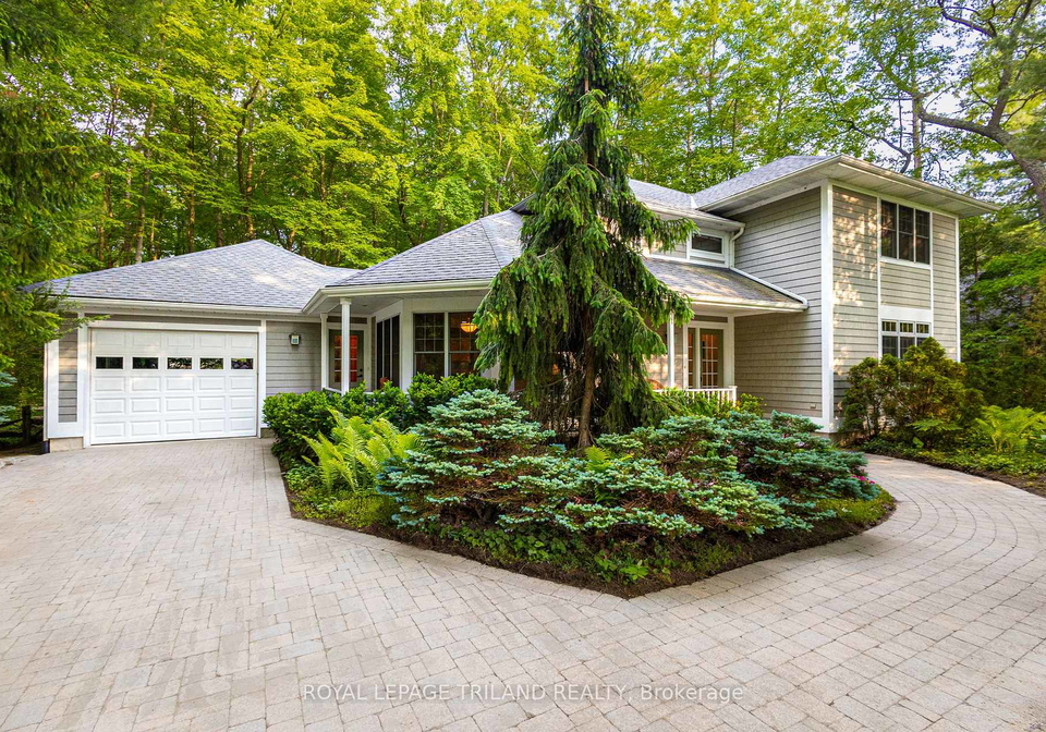 10221-shoreline-drive-lambton-shores-ontario-x12858580