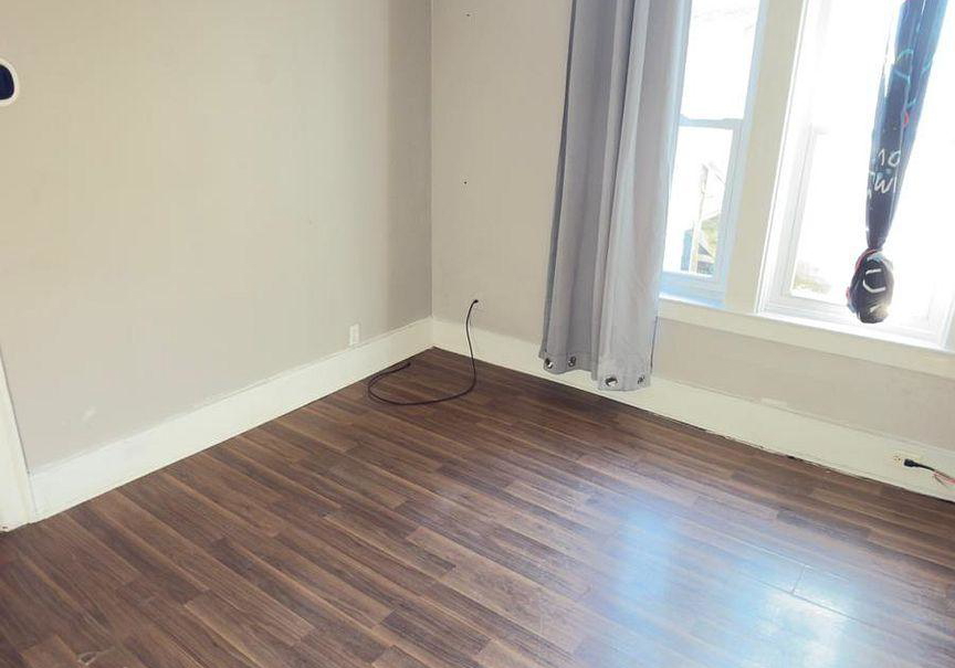 881-883-marion-avenue-windsor-ontario-x12859298