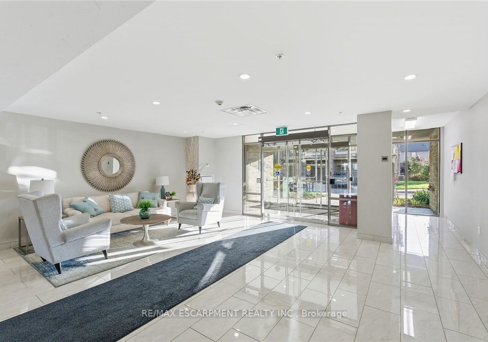35-southshore-crescent-hamilton-ontario-x12859394