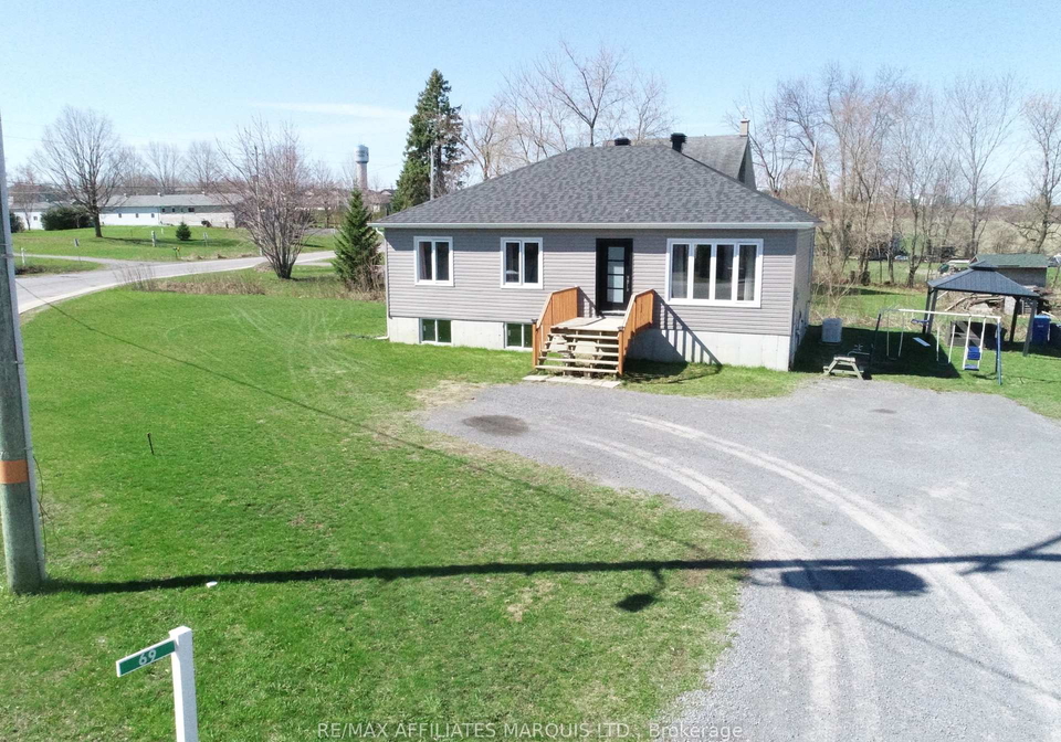 69-st-polycarp-street-north-stormont-ontario-x12860264