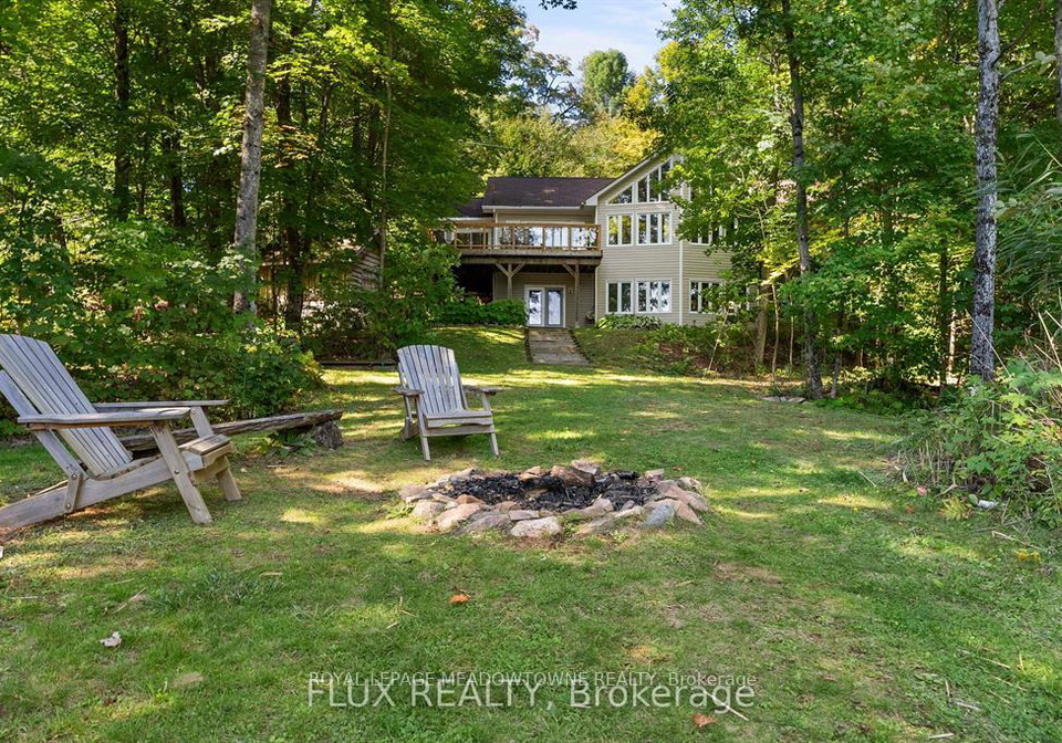 1658-hospitality-road-minden-hills-ontario-x12860346