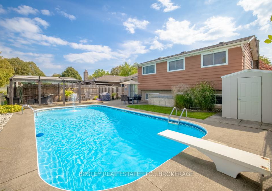 5609-fredonia-drive-niagara-falls-ontario-x12860624