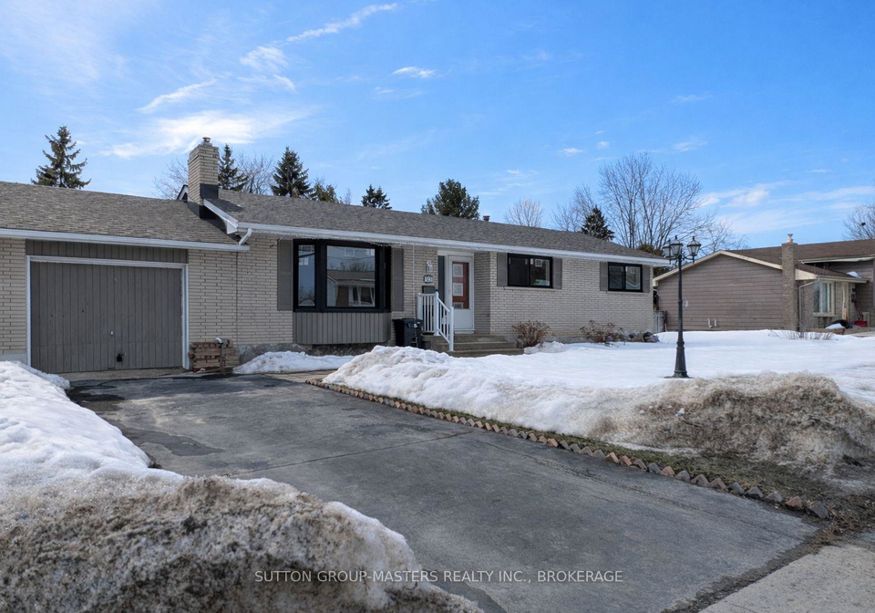 150-manitou-crescent-w-loyalist-ontario-x12860862