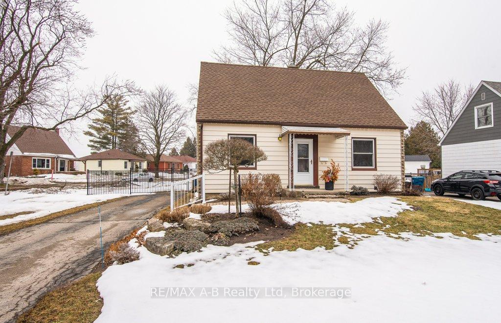 54-glastonbury-drive-stratford-ontario-x12860914