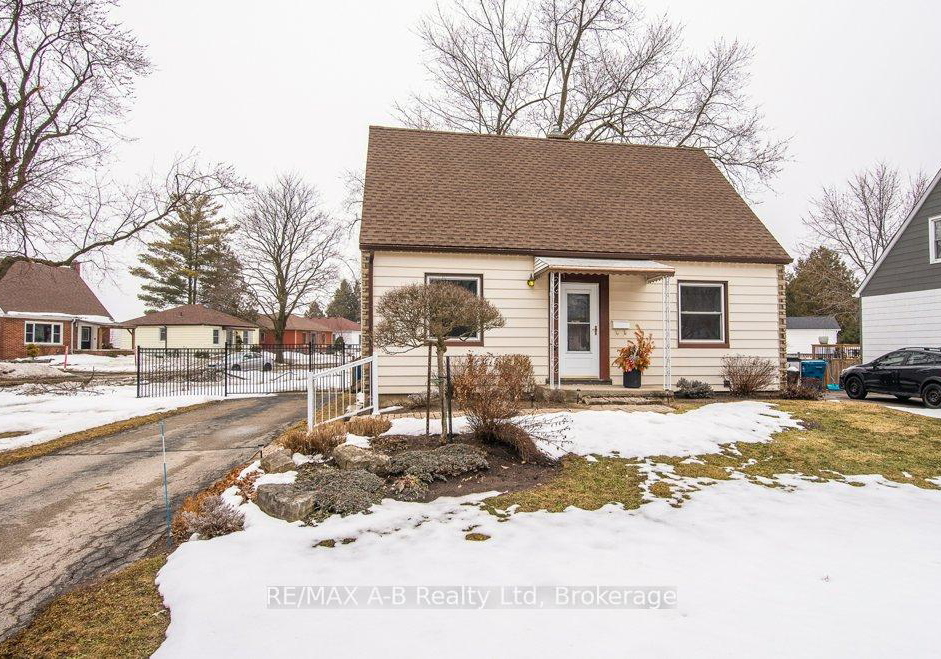 54-glastonbury-drive-stratford-ontario-x12860914