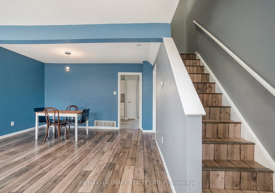 6-henfield-avenue-ottawa-ontario-x12860934