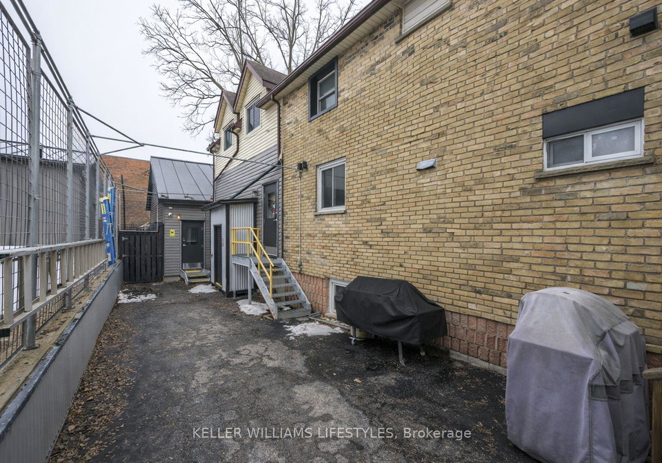 1233-dundas-street-london-east-ontario-x12860960