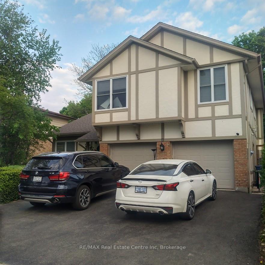 19-hands-drive-guelph-ontario-x12861248