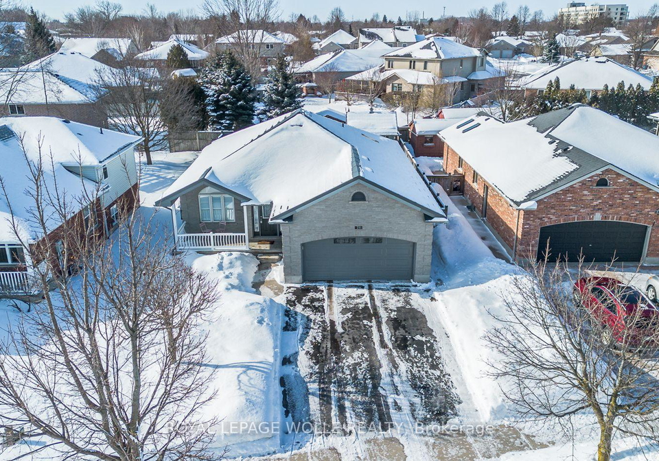 21-moore-street-stratford-ontario-x12861270