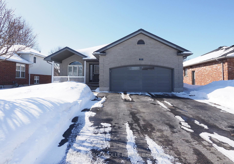 21-moore-street-stratford-ontario-x12861270
