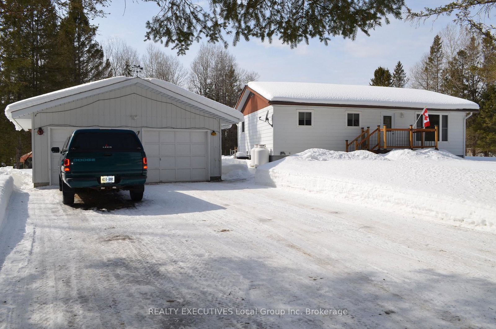 11-chalet-road-powassan-ontario-x12861388