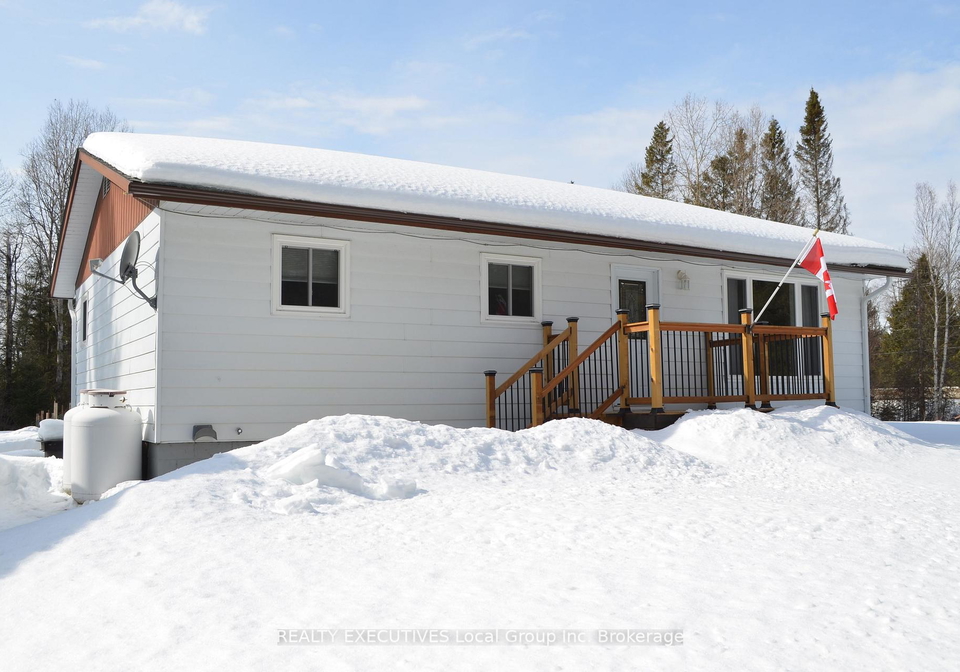 11-chalet-road-powassan-ontario-x12861388