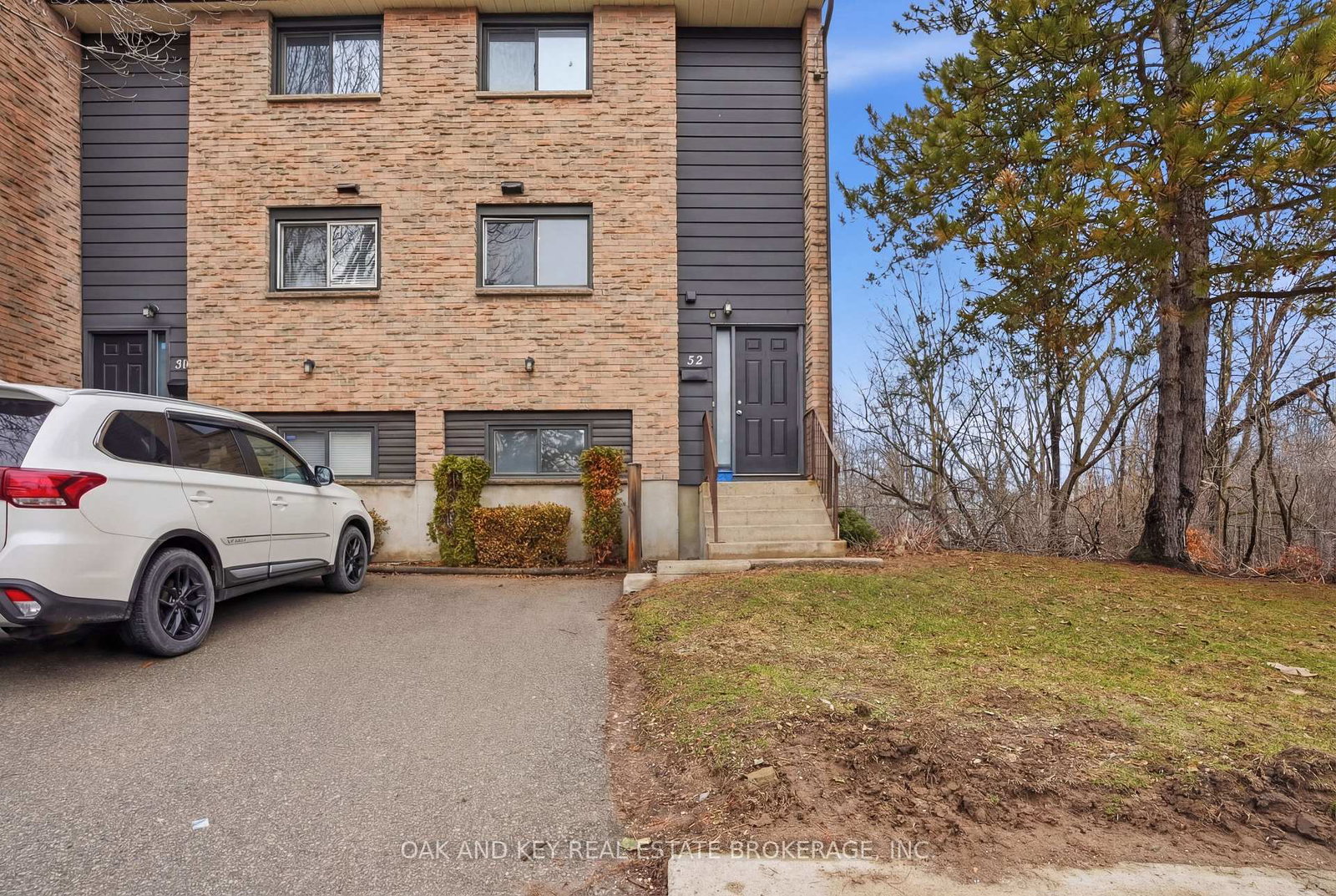 40-summit-avenue-n-london-north-ontario-x12861636