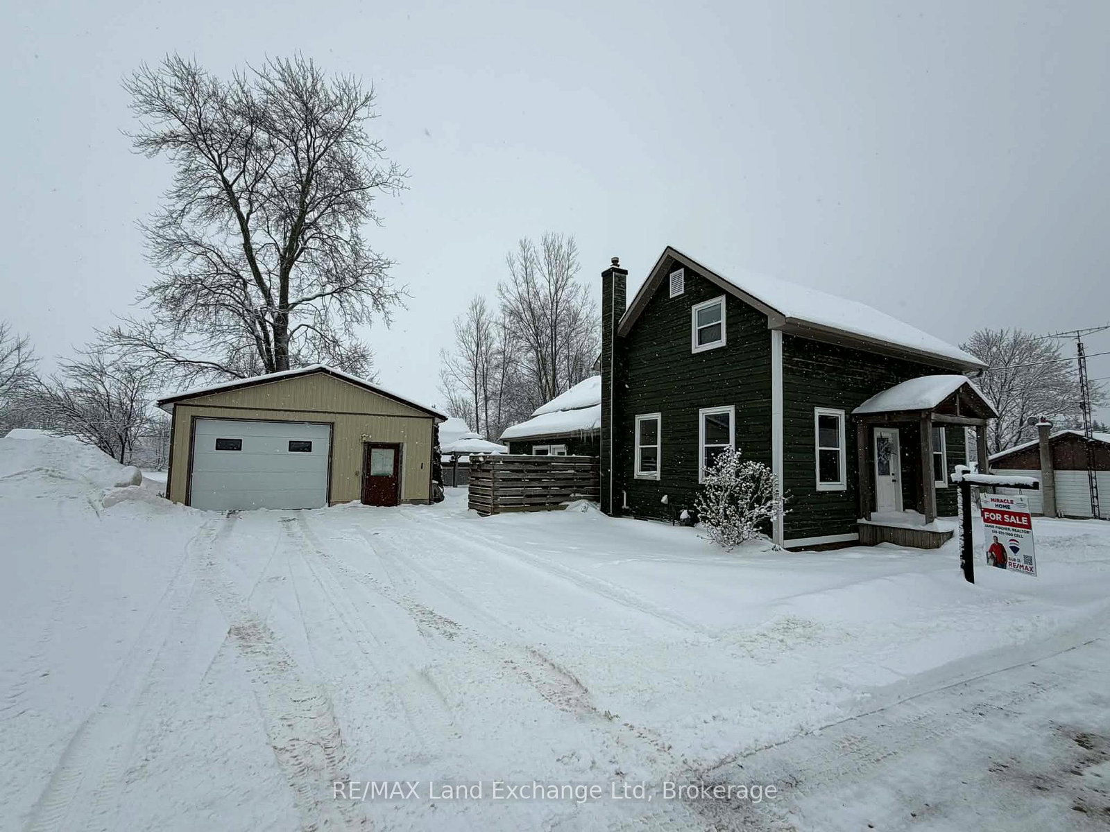 202-union-street-north-huron-ontario-x12861670