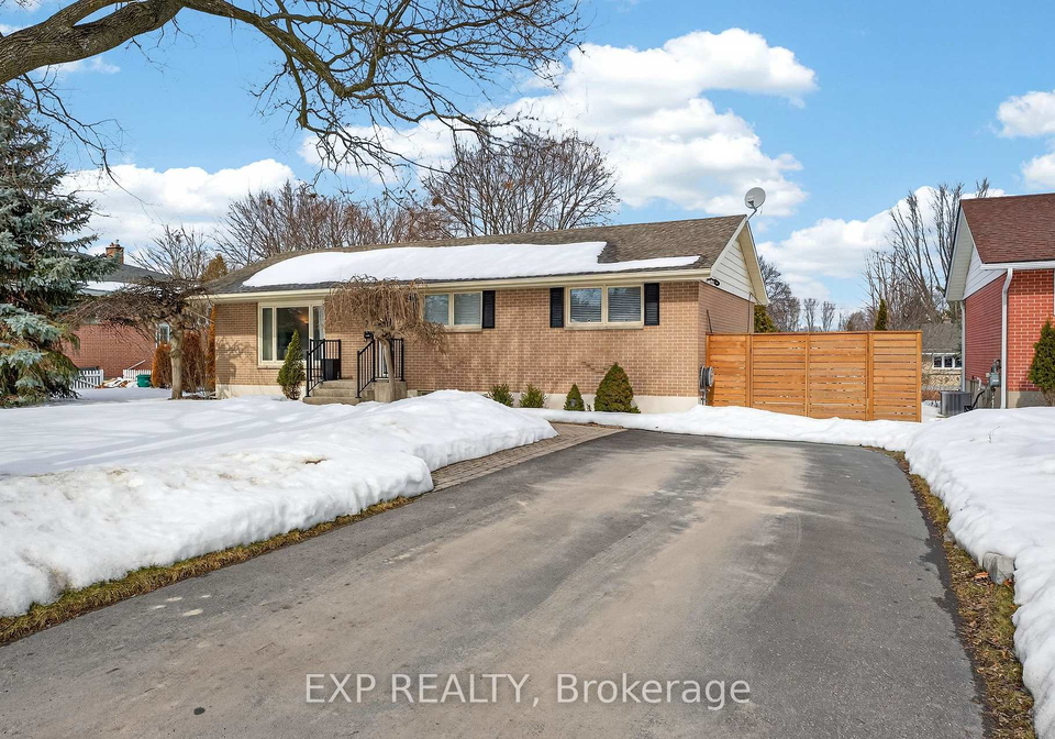 11-hampstead-heath-kingston-ontario-x12861676