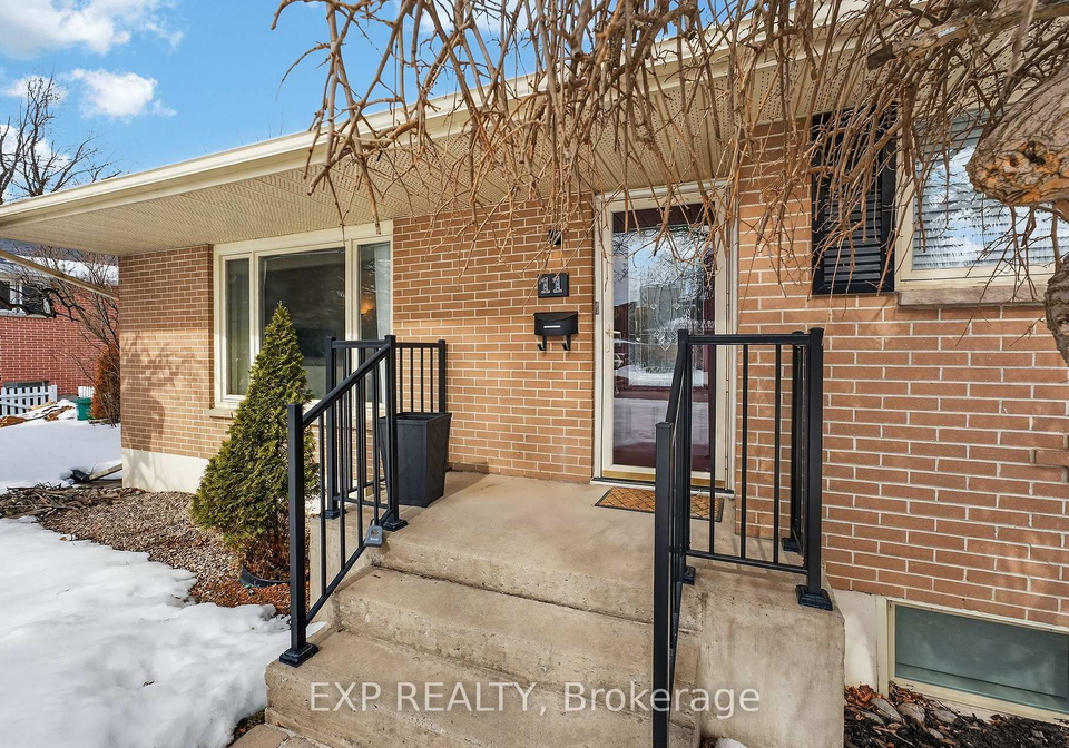 11-hampstead-heath-kingston-ontario-x12861676
