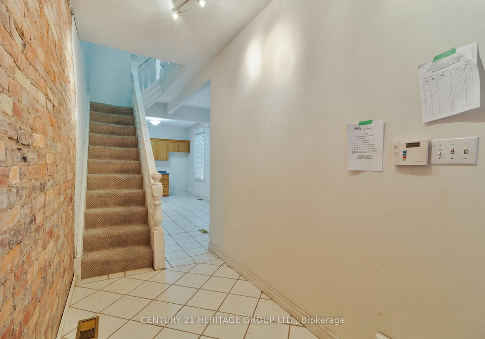 27-tisdale-street-n-hamilton-ontario-x12861784
