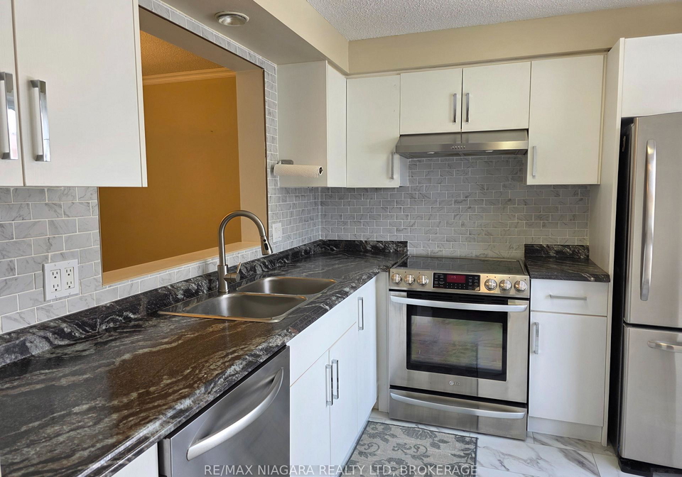 676thorold-stone-road-niagara-falls-ontario-x12861802