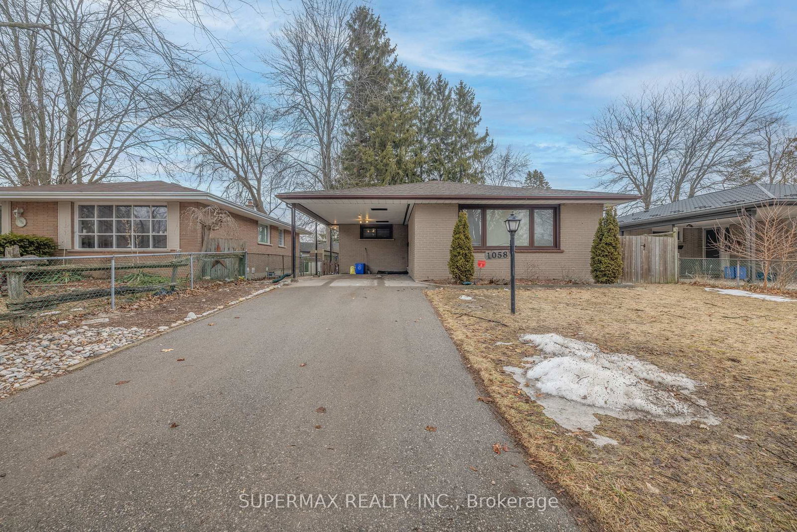 1058-apache-road-london-east-ontario-x12862012