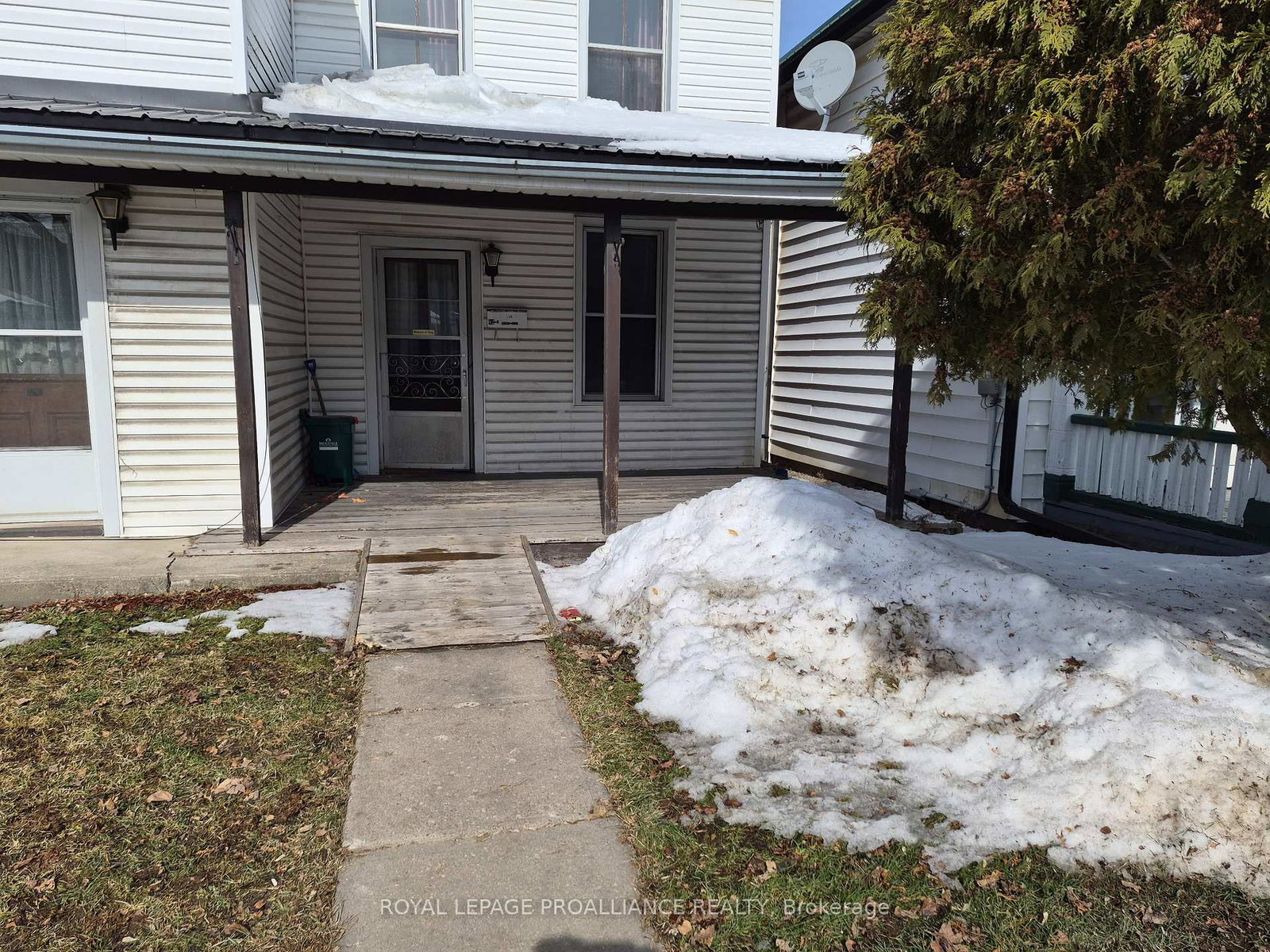 8w-pearl-street-w-brockville-ontario-x12862476