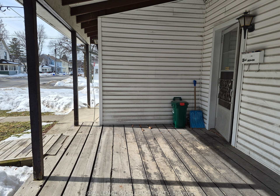 8w-pearl-street-w-brockville-ontario-x12862476