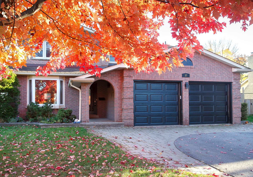 37-parkway-avenue-kawartha-lakes-ontario-x12862492