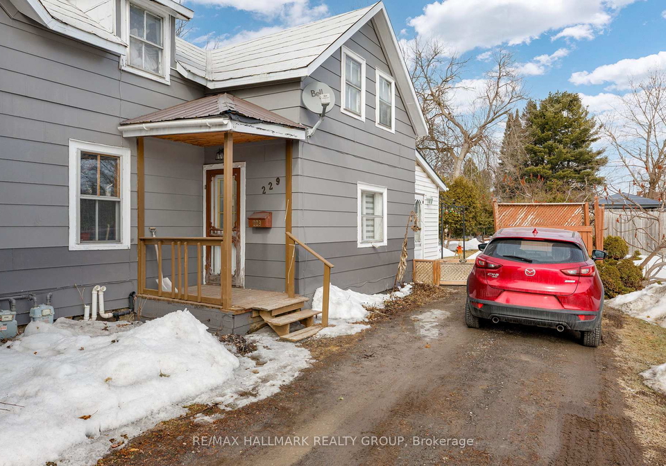 229-gore-street-e-perth-ontario-x12862550