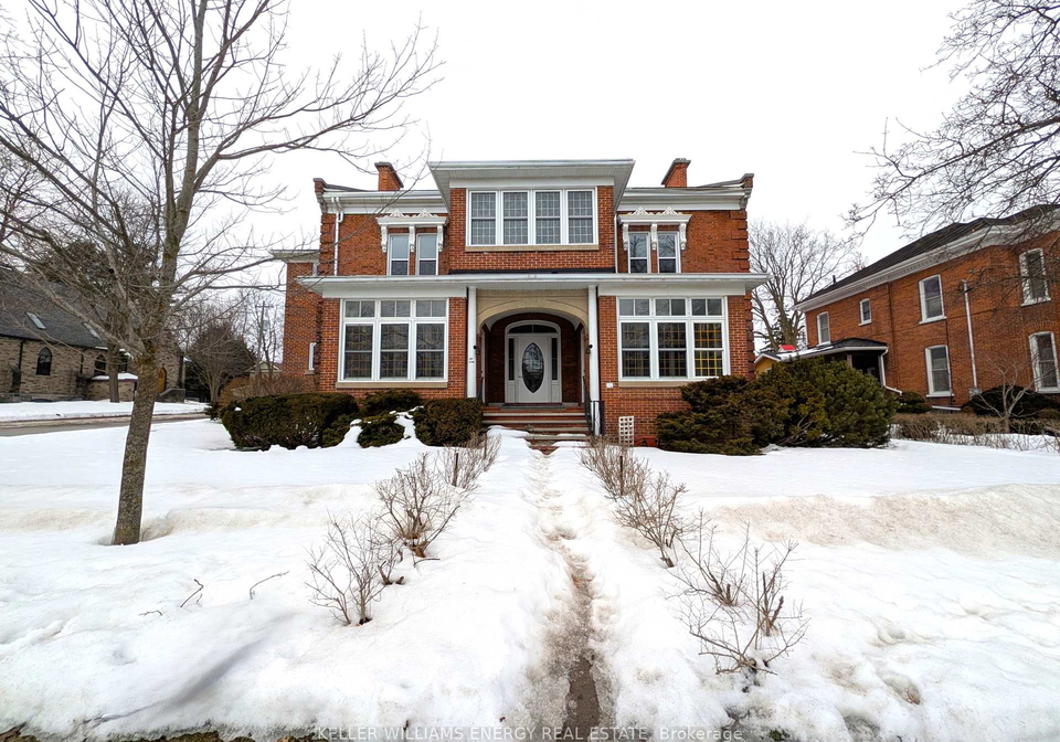 35-king-street-prince-edward-county-ontario-x12862614