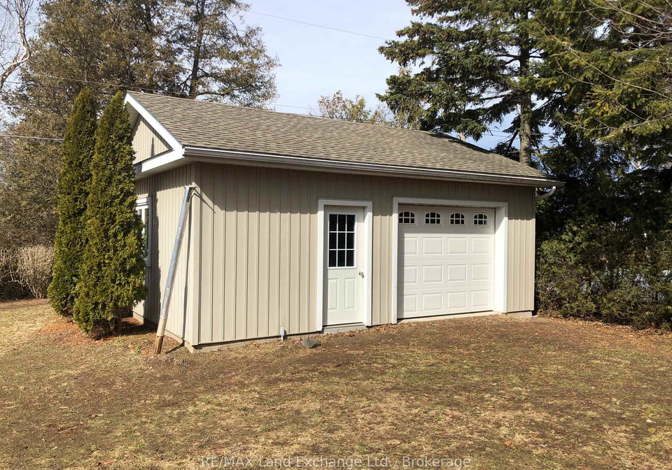 16-penetangore-row-s-huron-kinloss-ontario-x12862914