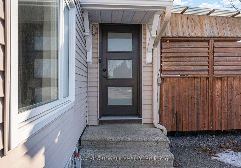 36-main-street-north-stormont-ontario-x12862918