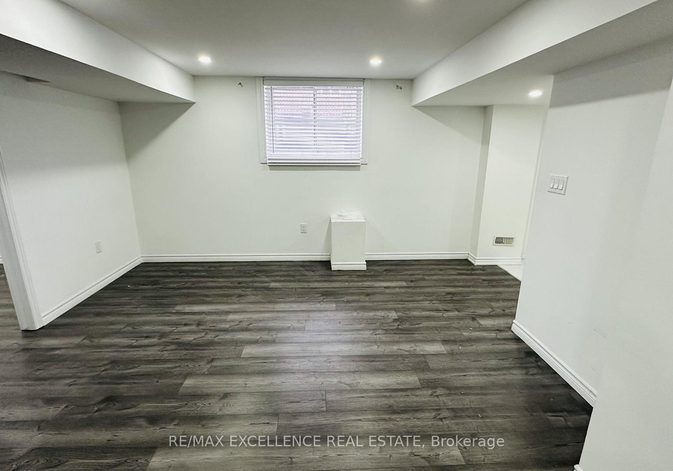 128-south-creek-drive-kitchener-ontario-x12863080