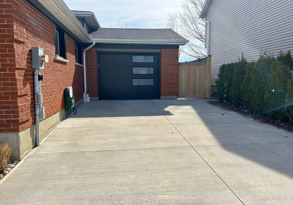 282-west-acres-drive-guelph-ontario-x12863086