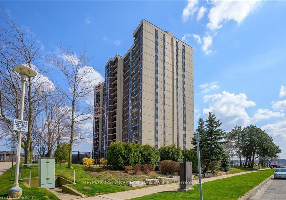 301-frances-avenue-hamilton-ontario-x12863144