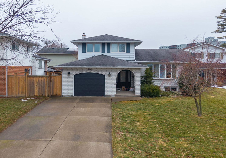 3-wendover-place-st-catharines-ontario-x12864460