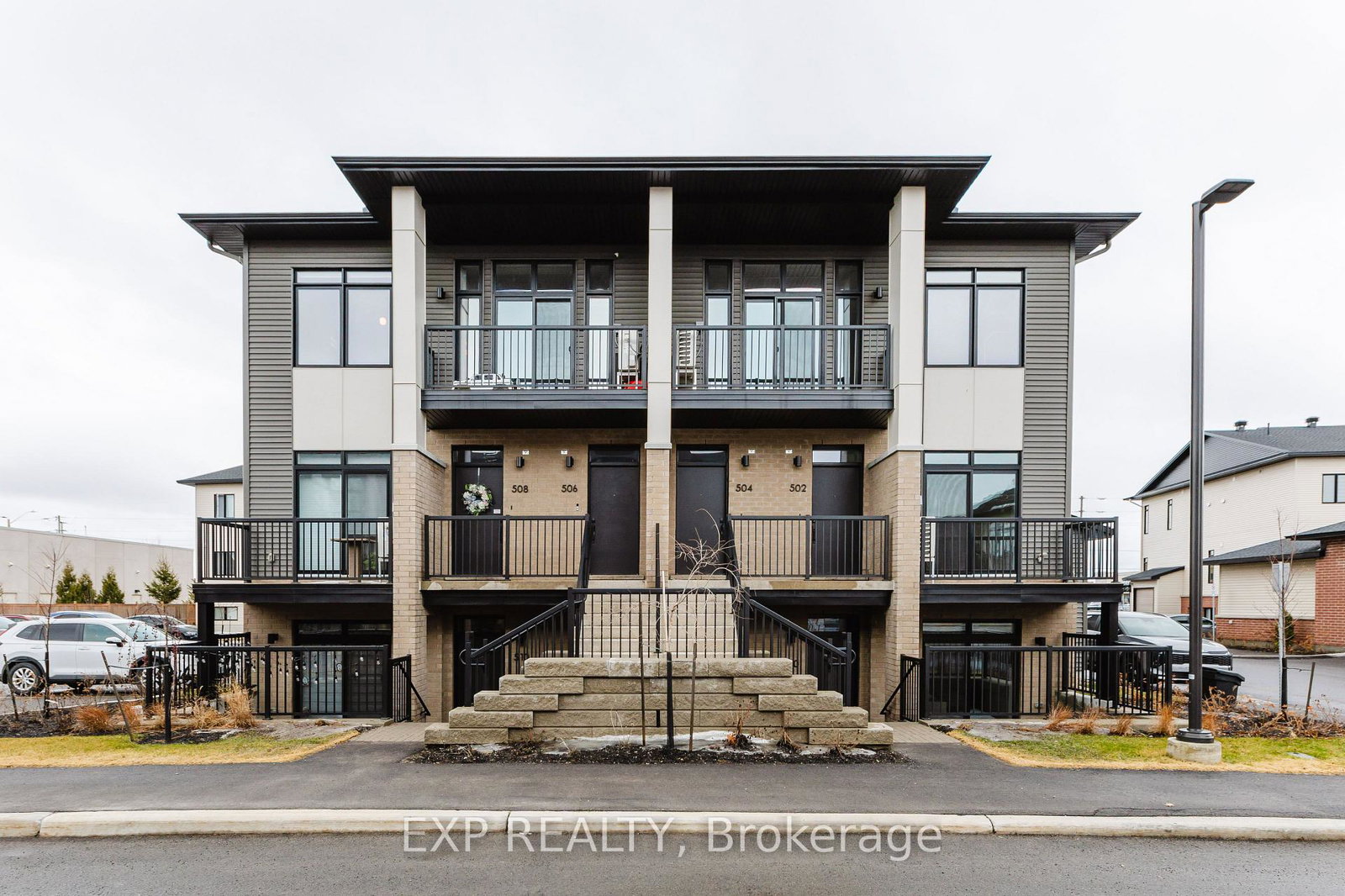 506-gravity-private-ottawa-ontario-x12864658