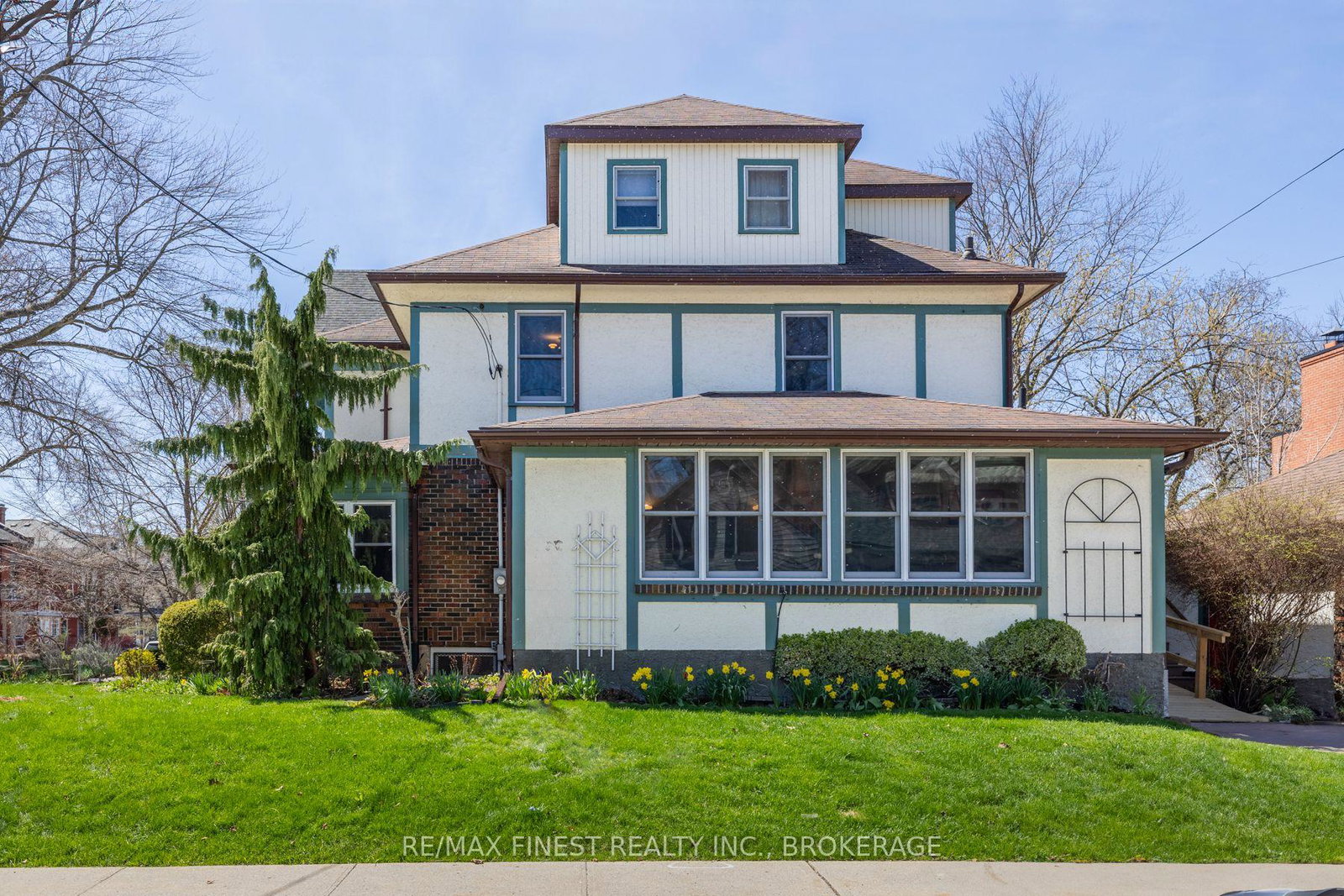 180-king-street-e-kingston-ontario-x12865076