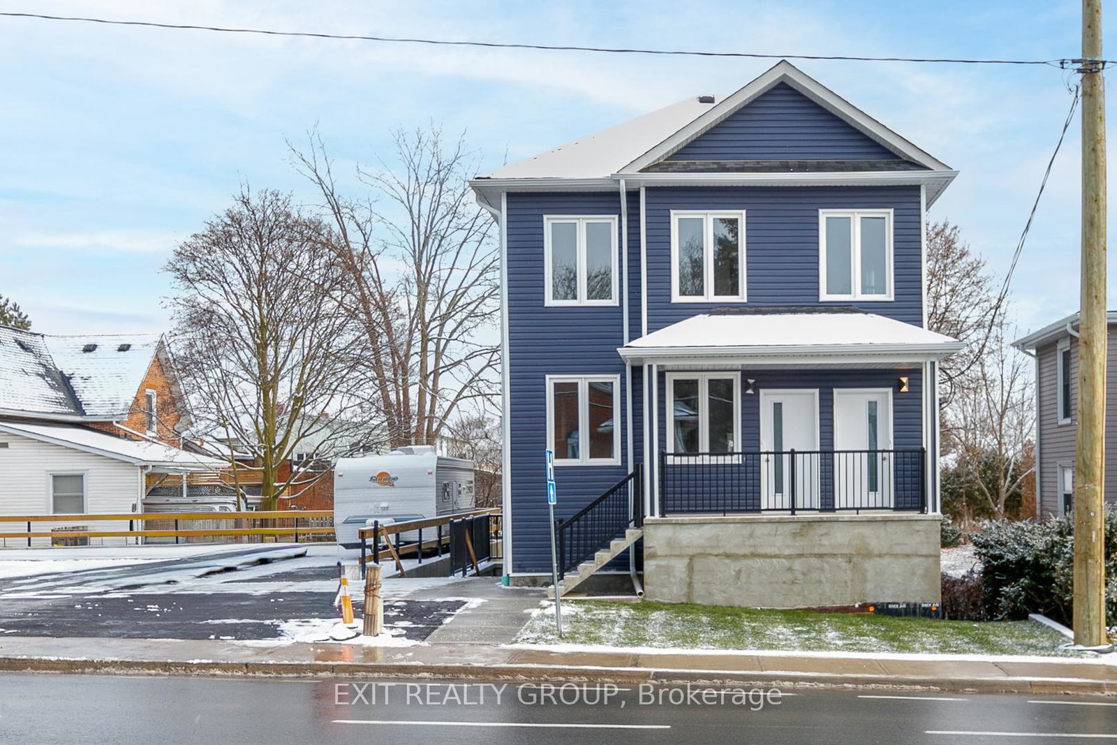 211-dundas-st-w-building-b-quinte-west-ontario-x12865300