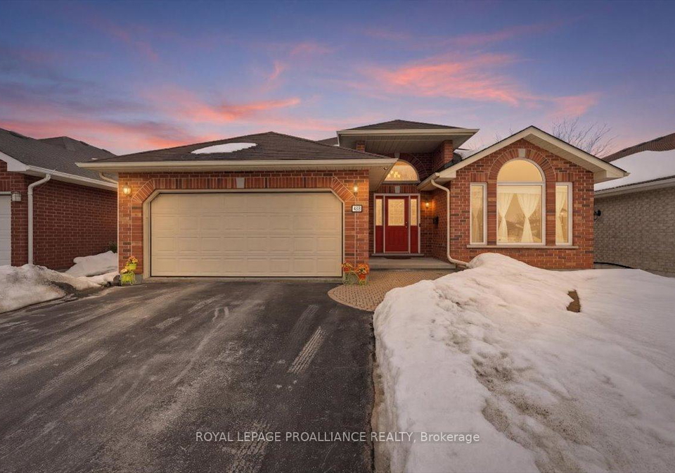 102-hickory-grove-belleville-ontario-x12865370
