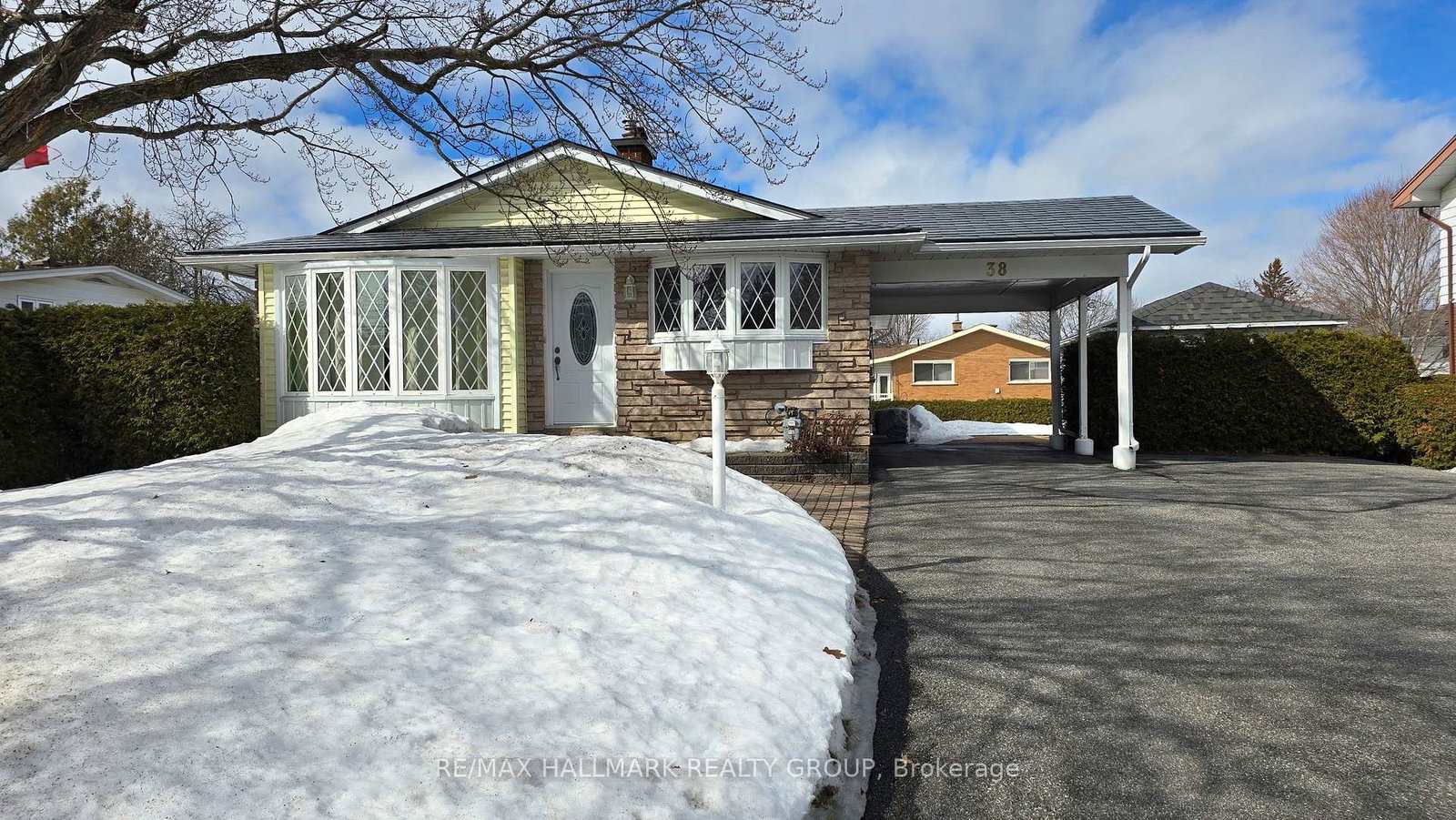 38-hadley-circle-ottawa-ontario-x12865656