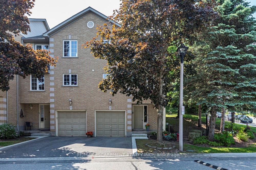 3moss-boulevard-hamilton-ontario-x12866158