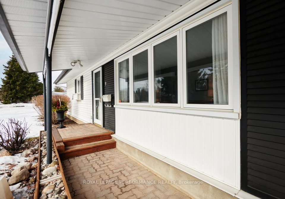 9-kilmory-crescent-ottawa-ontario-x12866196