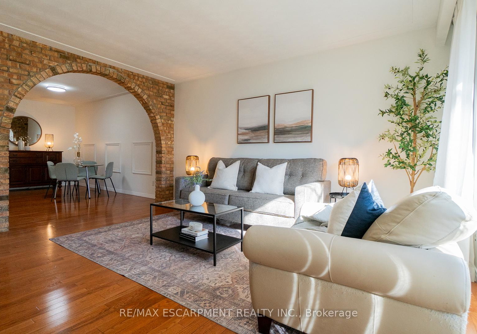 9-ambrose-avenue-hamilton-ontario-x12866822