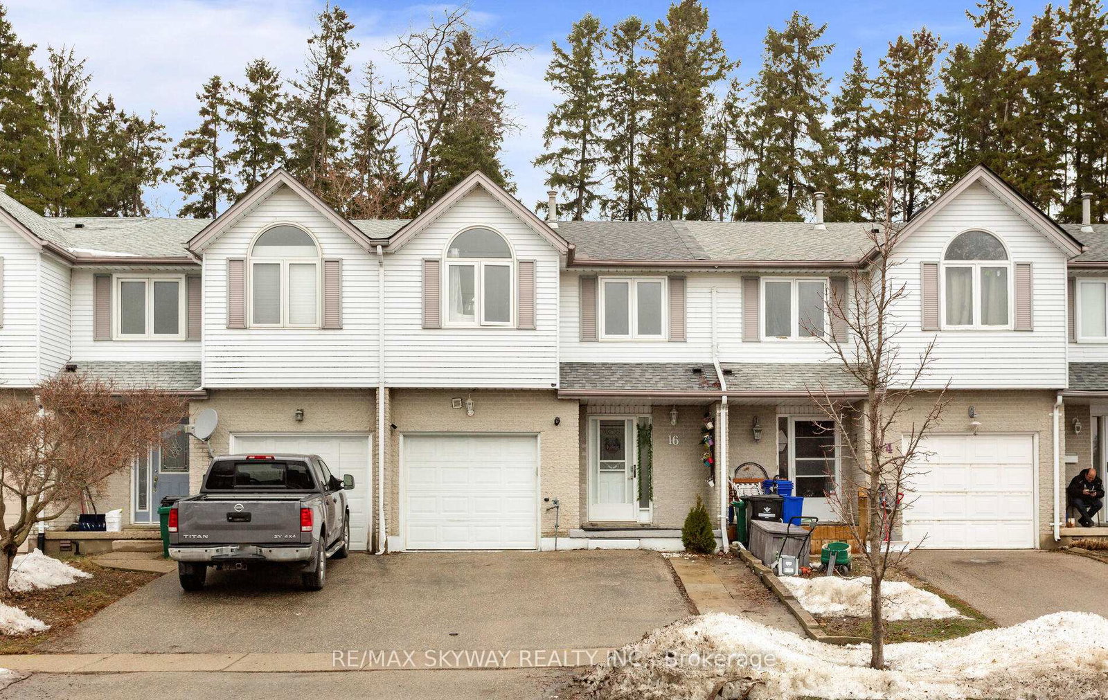 16-bankside-drive-kitchener-ontario-x12866942